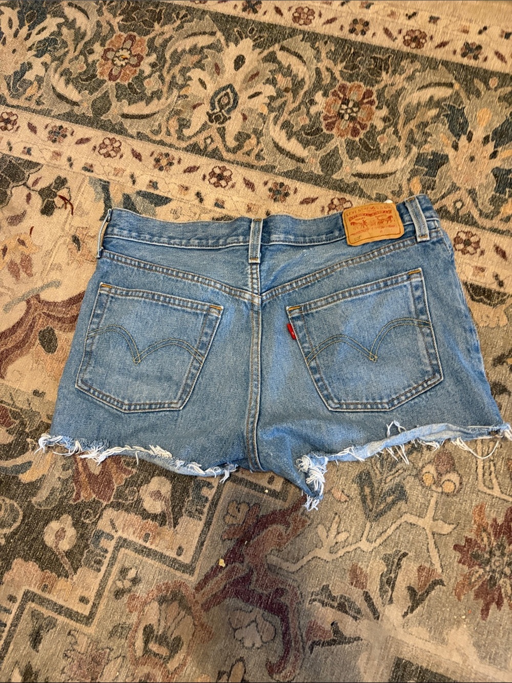 Levi's 501 Women’s   Blue Denim Frayed Hem W28